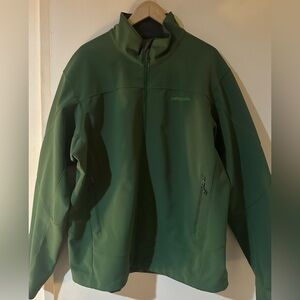Patagonia Men's Forest Green Performance Jacket